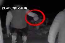 这不是警匪片这是真实抓捕现场 民警抓捕嫌疑人手腕骨折仍不松手