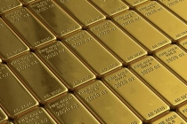 现货黄金失守4450 美联储加息预期上调