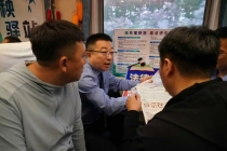 农机讲堂开课，智能机器人互动 | 黑龙江“插秧专列”再出发