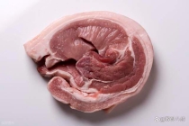 养殖户每头猪要亏500多元 生猪市场陷入深度亏损