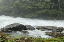 极端暴雨下山区县城为何越来越脆弱 短时极端降雨频发