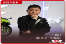 张雪被称“摩托车圈雷军” 一根筋的追梦人