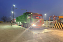 三小时坚守，查获超限200%货车