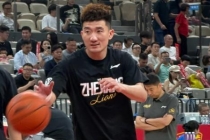 孙铭徽和胡金秋合砍31分8板4助 广厦晋级总决赛