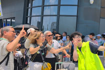 下车发荔枝！这趟跨境列车有点“甜”