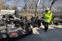 北京多部门突击“端掉”拼改装电动自行车窝点