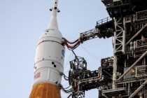 美国重返月球计划 应对中国航天崛起