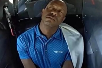 老虎伍兹被捕时正与特朗普打电话 高尔夫传奇的荒唐一夜