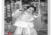 受惊马拖行女童致死马主被立案侦查 悲剧引发社区安全关注