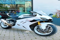 张雪机车郑州有门店称“已无现车” 夺冠引爆市场热情