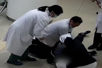 男子就医突发心脏骤停 医院迅速抢救 患者转危为安