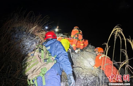 
                    福建龙岩：黄连盂山上的救援故事
               