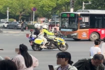 考生走错考点 合肥骑警疾驰护送 紧急援助准时赴考