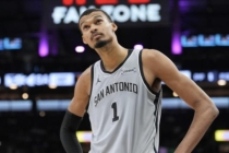 文班亚马：我非常在意MVP 追逐伟大之路