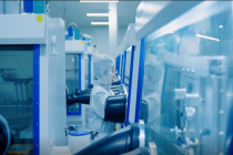 全球首片8英寸氧化镓同质外延片在萧山成功问世