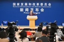 油价上涨还没到天花板 市场信号矛盾加剧