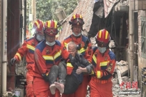 直击柳州5.2级地震现场 救援与安置同步进行
