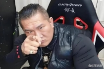 馆长借黄仁勋北京行怒怼台独双标 显卡与身份的辛辣讽刺