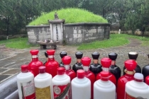 当年轻人开始为古人“扫墓” 情绪共鸣与精神寻根