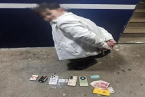 男子盗窃后欲乘飞机跑路被捕 警方机场拦截成功