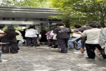 武大取消预约食堂爆满 学生无座可坐 校园开放引人流激增