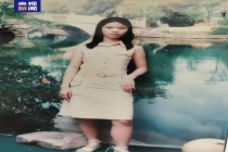 “扛楼母亲”陪女儿高考 母爱如山撑起希望