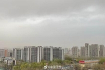 北京沙尘来了 天空昏黄 大风沙尘齐袭京城