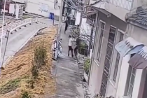 女侠拦路逃跑嫌犯撞一跟头 网友：致敬平凡英雄！