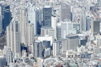 写字楼是经济复苏或衰退的温度计，东京写字楼几乎租满，租金大涨 经济强劲复苏信号