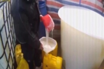 三人制售假冒洗洁精牟利百万获刑 小作坊制假售假链条完整