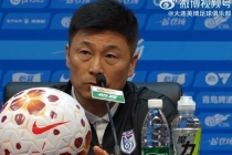 大连英博主帅：斯坦丘受伤仍坚持 精神鼓舞全队