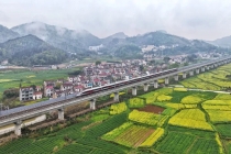 1至4月全国铁路完成固定资产投资2008亿元