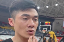 刘铮：今晚不能再让布朗拿高分 加强防守部署