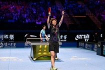 世界第6过不去的坎！王楚钦4-2送F勒布伦7连败，独挑国乒男单大梁 新老技术流派碰撞