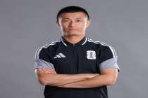 傅明首发亮相世界杯 中国裁判首秀登场
