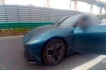 民警为昏厥男孩开生命通道 紧急救援暖人心