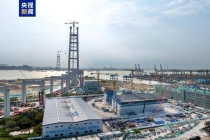 狮子洋大桥主塔封顶 双层悬索桥创五项世界第一