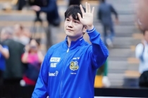 樊振东挥手告别萨尔布吕肯 静默而真诚的告别