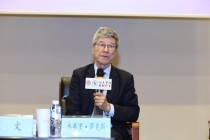 美学者：未来十年中国将继续进步 中美前景对比鲜明