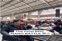 郎朗闪现巴黎火车站 即兴斗琴燃爆现场