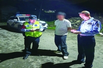 男子网恋奔现乡下交现金被拦 警方及时拦截避免损失