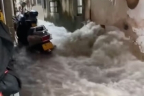 广东多地极端强降雨 潮汕城区现内涝 暴雨预警持续升级