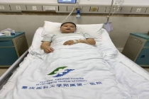 地铁吐血女孩已到华西治疗 罕见病患者求医路