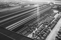 新能源渠道扩张 传统4S店缩减