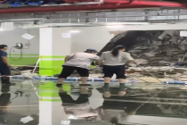 辽宁一小区车库墙体遭冲垮 工程质量引质疑