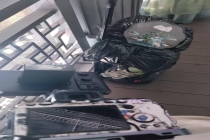 摄影师给老婆拍照遭保安阻扰 景区回应 禁止专业设备拍摄